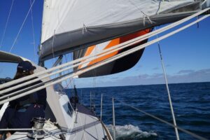 PYTHEAS SAILING - Croisière Bretagne - Navigation sous spi