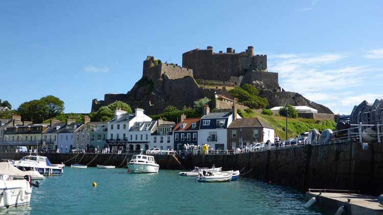 Croisiere avec skipper Iles Anglo-Normandes Jersey Gouray